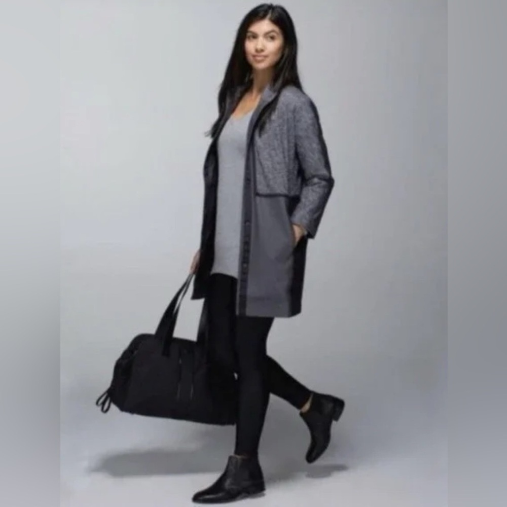 Lululemon Athletica Black and Gray Jacket - Picture 9 of 9